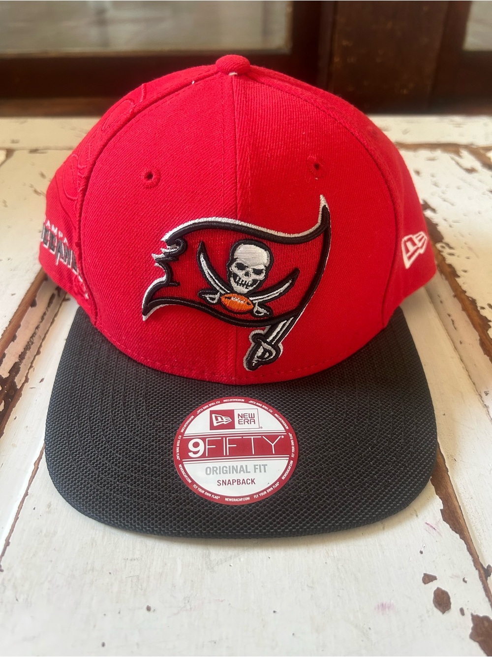 New Era Tampa Bay Buccaneers Red and Black 9FIFTY Snapback Hat